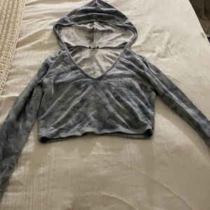 Grey tie dye cropped shirt w/ hoodie
